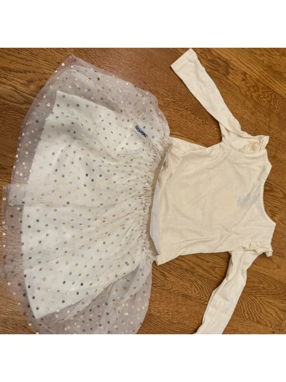 Hello Kitty Cream/gold skirt & top! Sz 3t NWOT